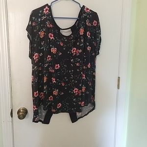 Flowy short sleeve top